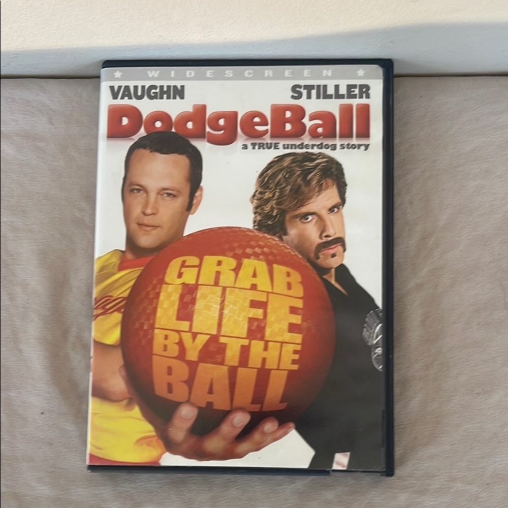 ⭐️ DodgeBall DVD 2004 Fox Home Video Movie Comedy Film Funny Vaughn Ben Stiller